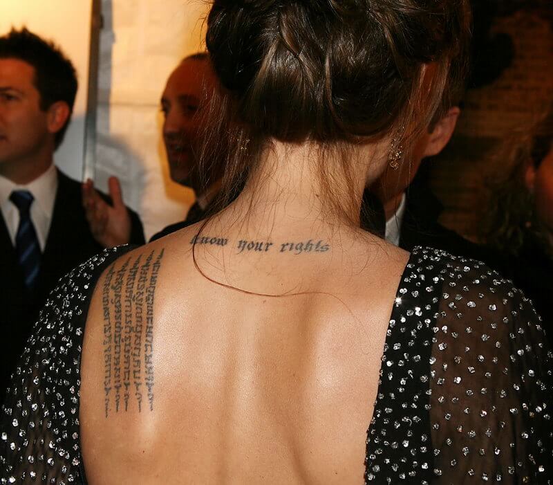 Фото татуировки Анджелины Джоли