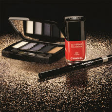 Рождественская косметика Plumes Précieuses de Chanel